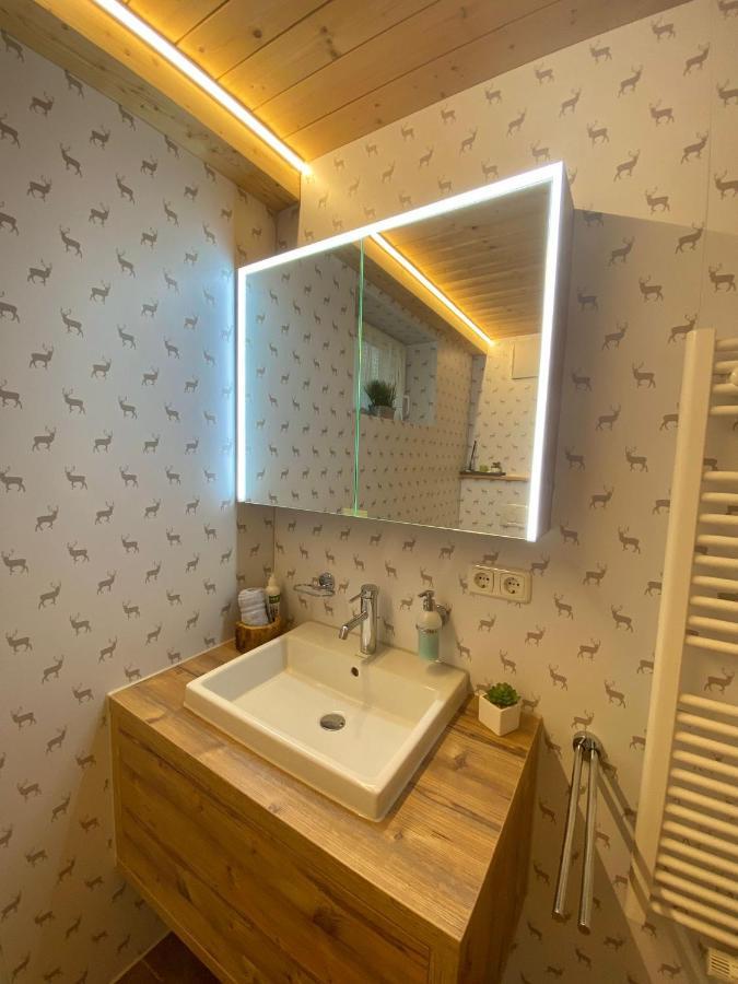 Damuelser Holzhus Apartment ภายนอก รูปภาพ