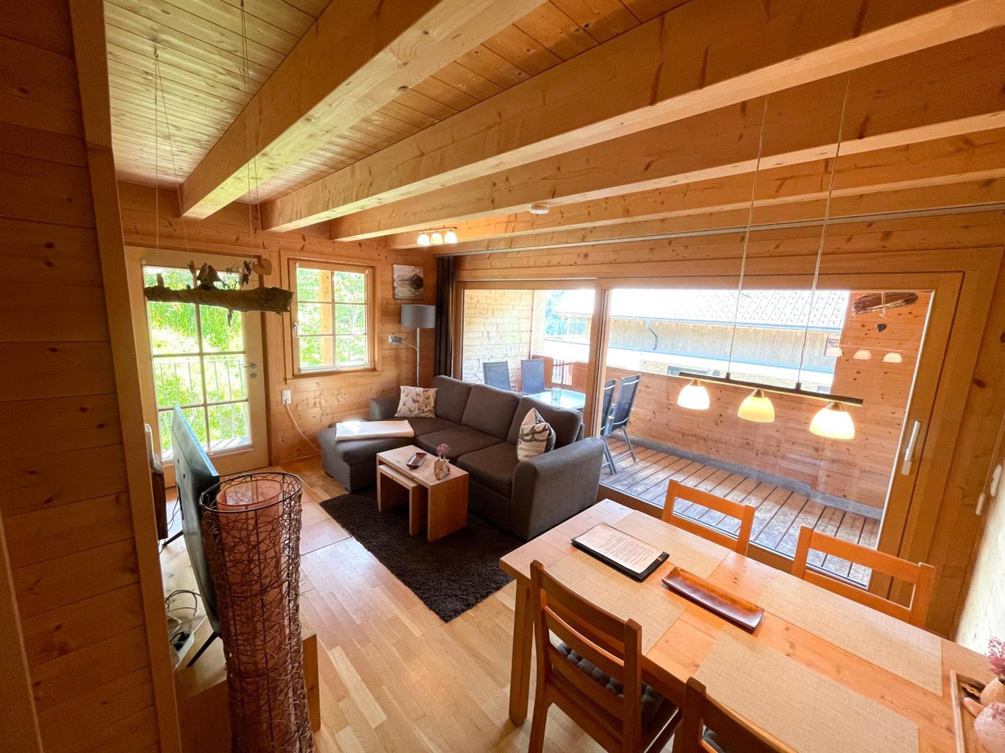 Damuelser Holzhus Apartment ภายนอก รูปภาพ