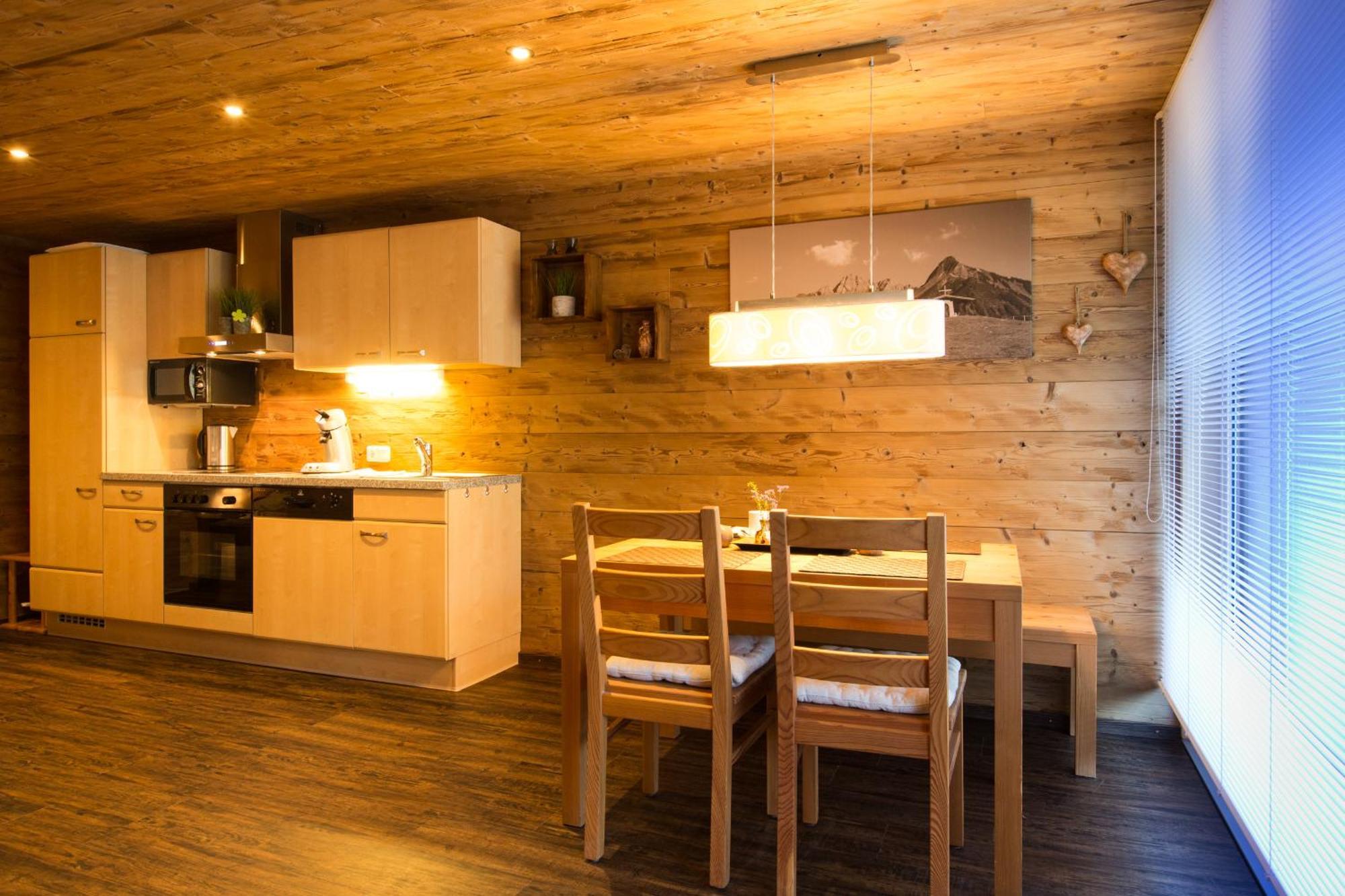Damuelser Holzhus Apartment ภายนอก รูปภาพ